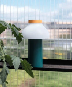 Hay Lámpara De Mesa PC Portable -Iluminación Tienda 503410 01 6 EnvironmentImage 2b41854b12