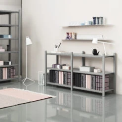 Normann Copenhagen Lámpara De Pie Stage -Iluminación Tienda Stage Floor Lamp EU galleri 1 336d4850a1